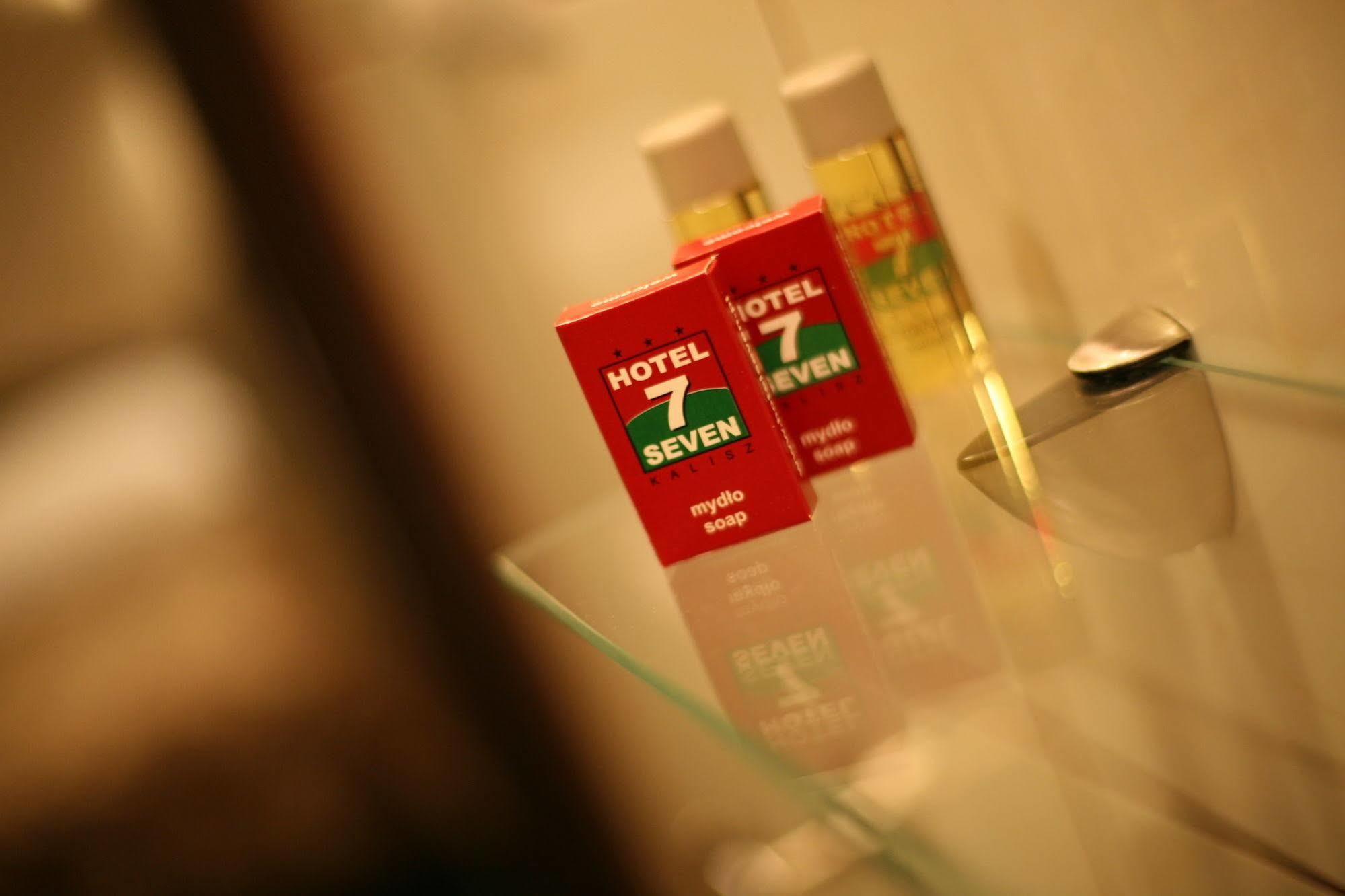 Hotel Seven 7 Калиш Экстерьер фото